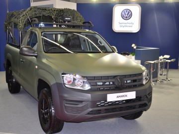 Volkswageny w kolorze khaki